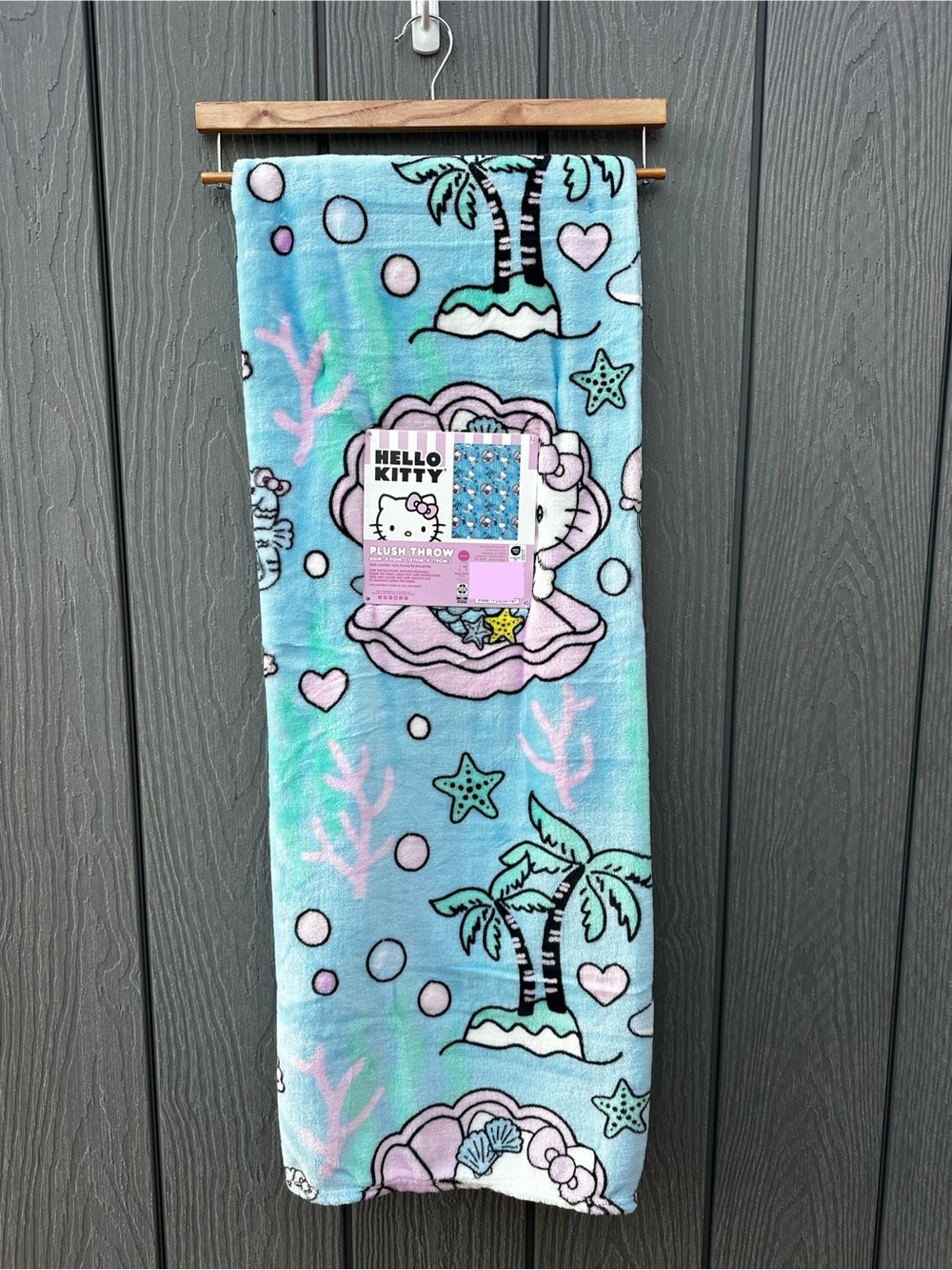 Ocean Adventure - Hello Kitty Plush Throw Blanket NWT
